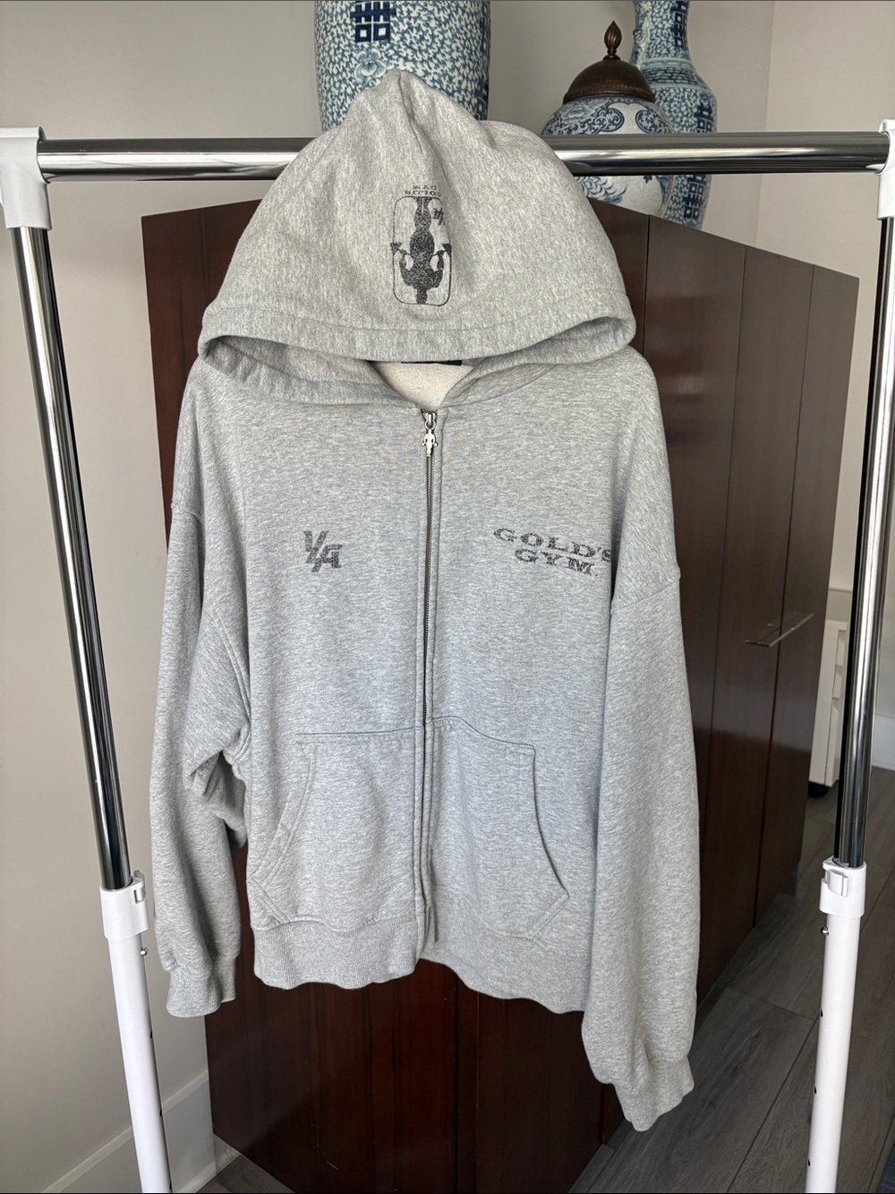 YoungLA Gold’s Gym men’s Gray Zip-Up Hoodie Jacket Sz M